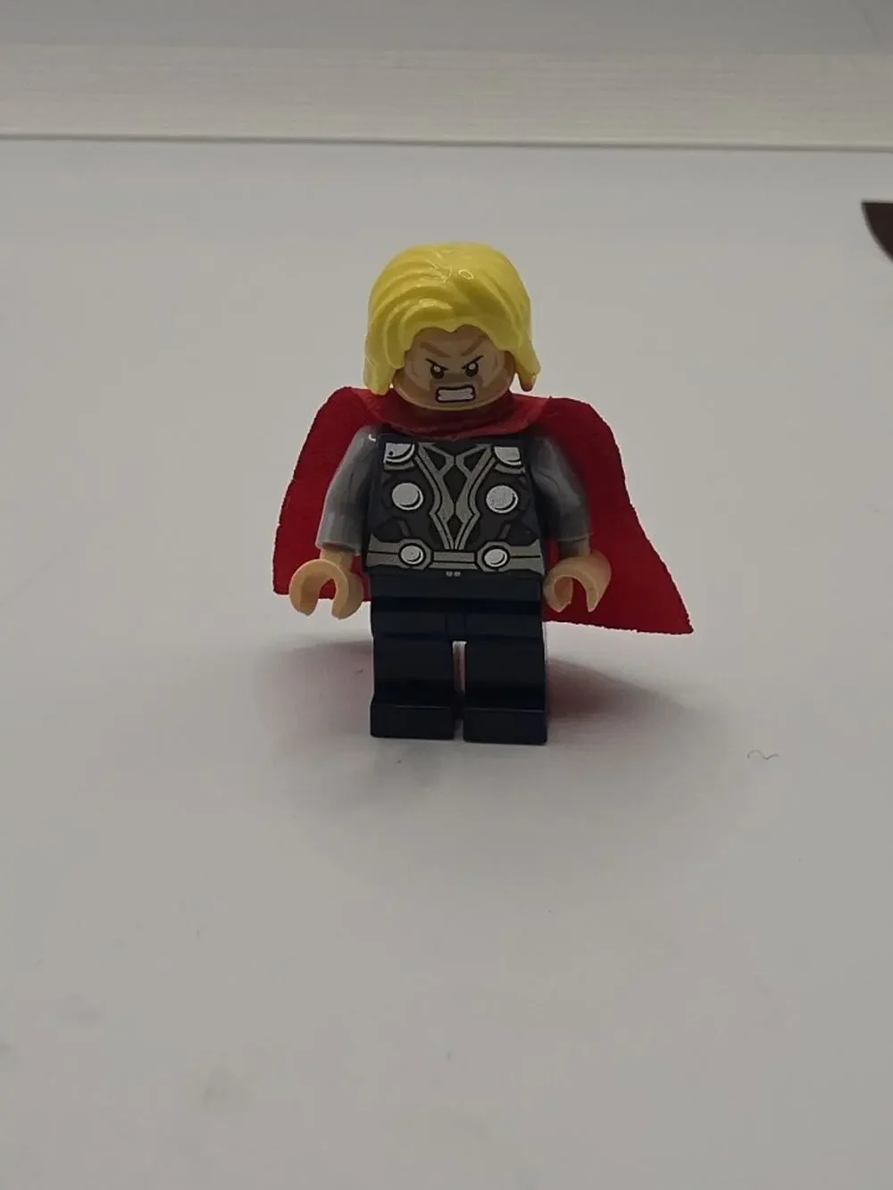 Lego 6869 THOR MINIFIGURE~ Quinjet Aerial Battle Set ~ 2012